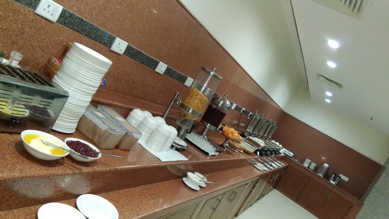 萨普塔吉里酒店 海得拉巴 外观 照片
